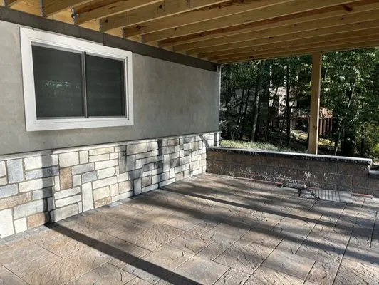 Grey Rock Hardscapes Logo