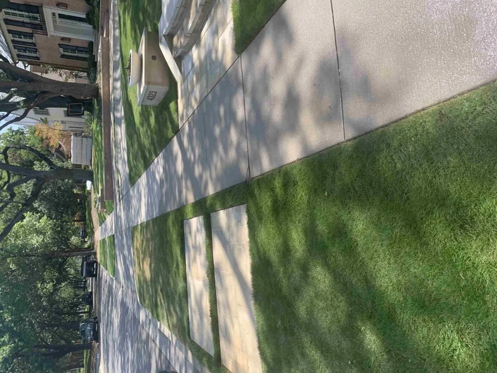 Reliable outdoor landscaping in Kaufman, TX - Greyna Lawn Care & Tree Service