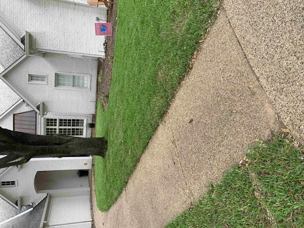 Top-rated garden landscaping for outdoor upgrades in Kaufman, TX by Greyna Lawn Care & Tree Service