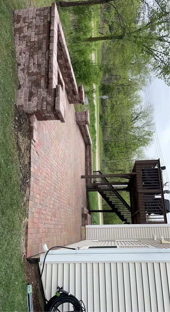 Affordable garden landscaping in Mundelein, IL by GRF Landscaping