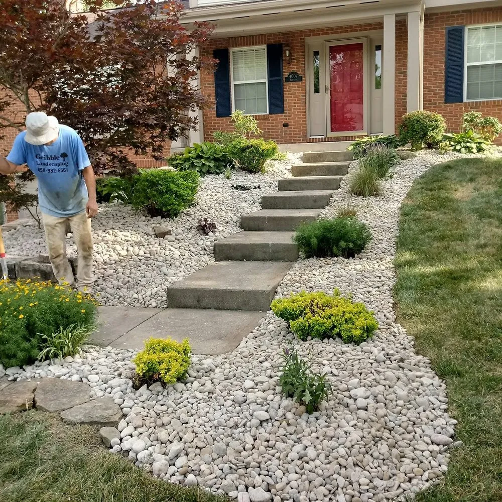 Expert outdoor landscaping with custom design in Covington, KY by Gribble Landscaping