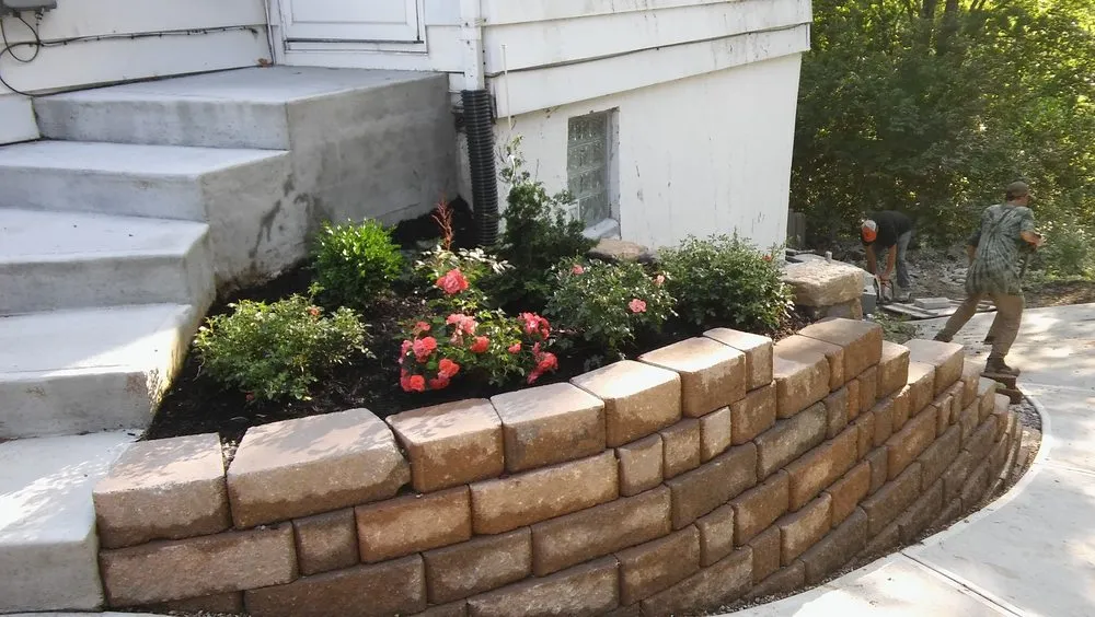 Top-rated yard cleanup service in Covington, KY - Gribble Landscaping