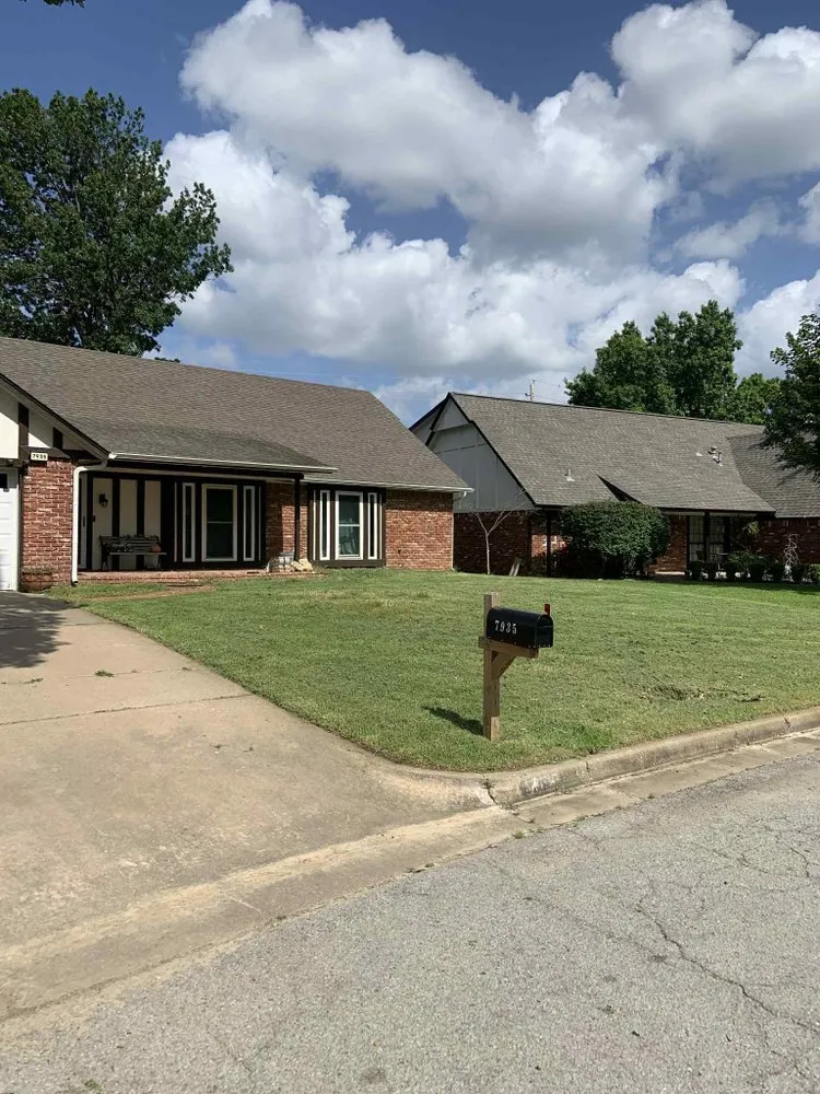 Top-rated garden landscaping near you in Jenks, OK by GrienGo Lawn and Landscaping