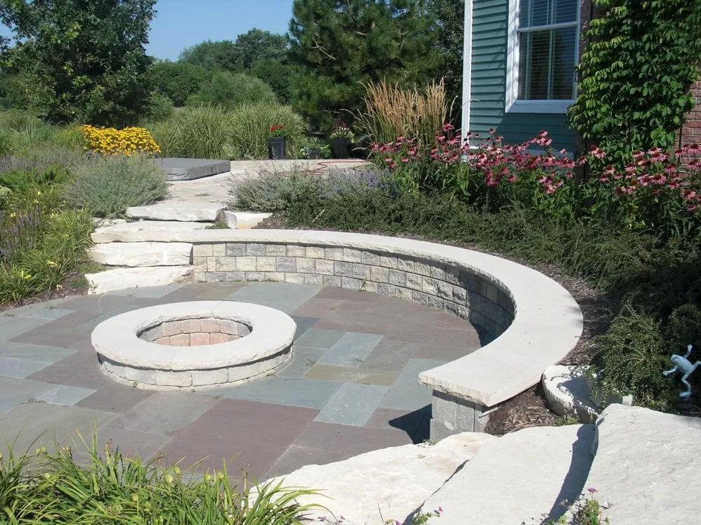 Custom residential landscaping experts serving Lake Bluff, IL - Griffin Design Build
