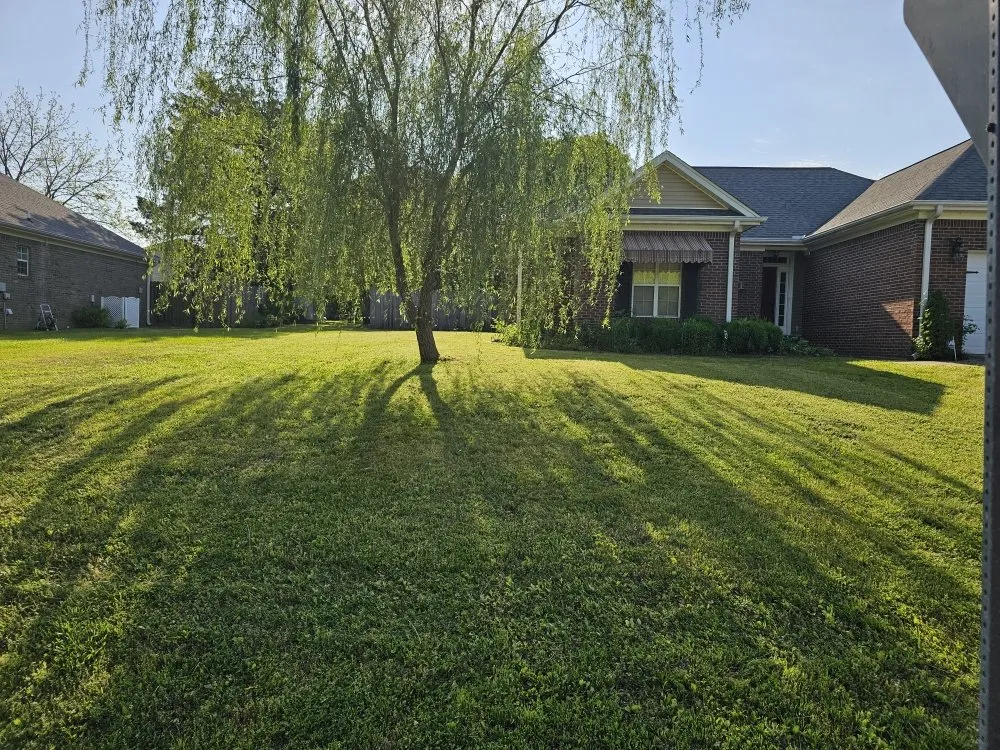 Expert garden landscaping near you across Tupelo, MS - Griffin Lawn Care