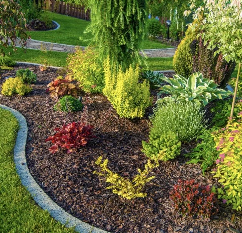 Top-rated outdoor landscaping in Leesburg, OH by Griffin Yard Services