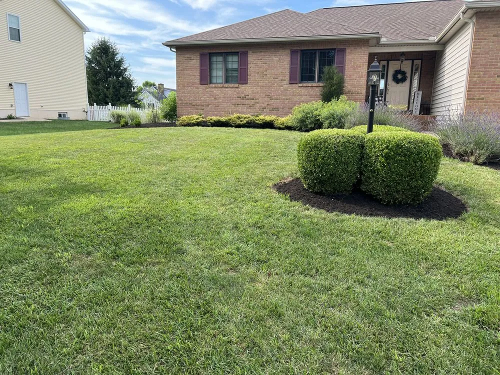 Custom garden landscaping in Scioto Township, OH - Griffin’s Landscaping