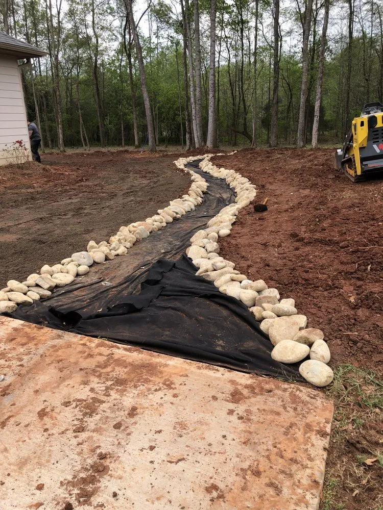 Expert garden landscaping for beautiful yards across Flowery Branch, GA - Griffins Mill Landscape Supply