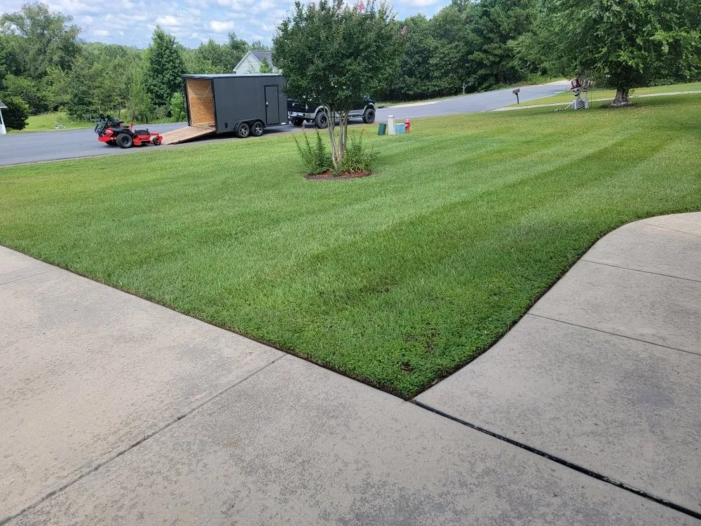 Top-rated lawn care service in Sanford, NC - Griff's Landscaping