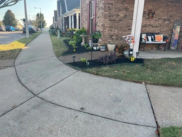 Trusted residential landscaping with custom design in Munford, TN by Griggs Custom Lawn