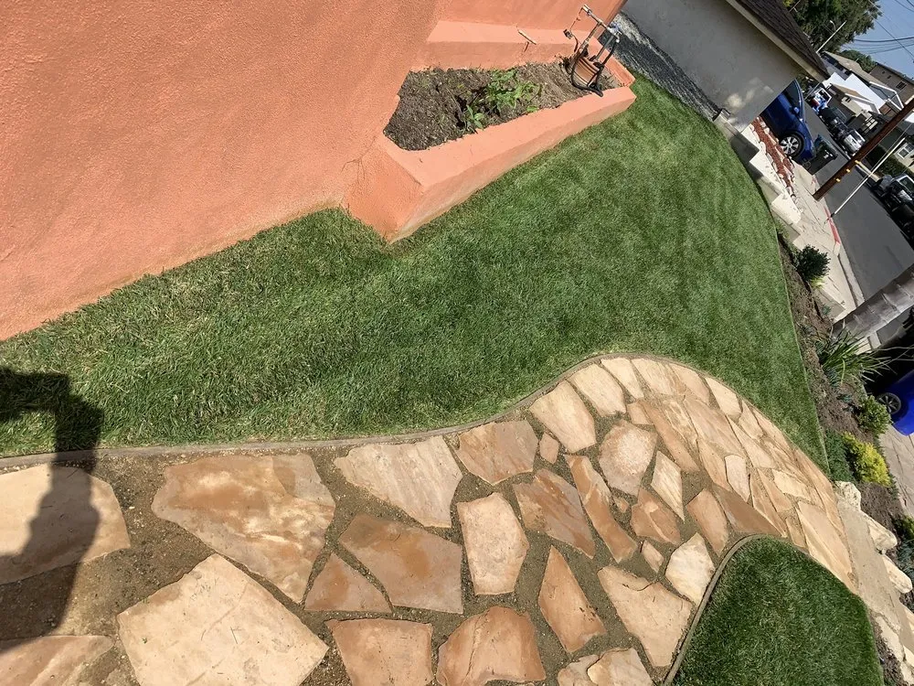 Top-rated lawn care service near you across Los Angeles, CA - Grijalva’s Lawn Care