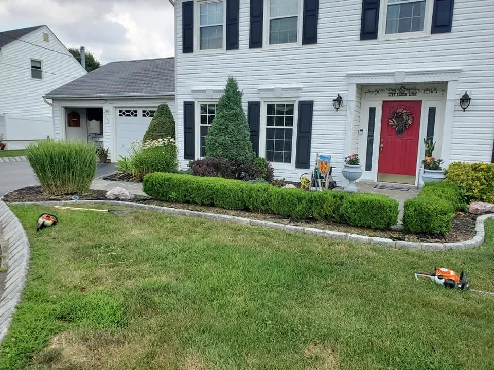 Custom landscape design in Freehold, NJ by Grillon's Landscape and Design