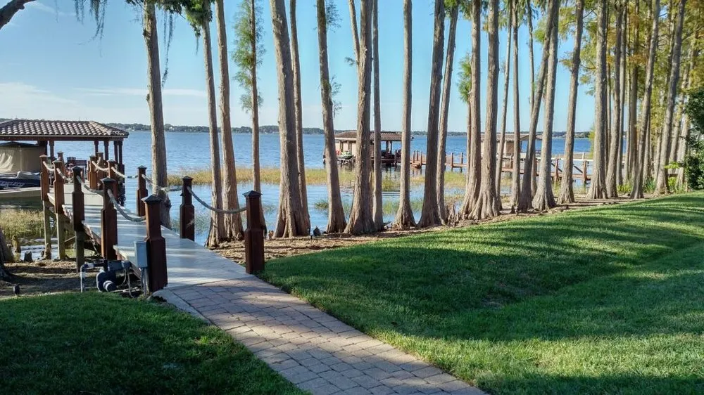 Expert yard maintenance experts serving Oakland, FL - Grimes Conservation Group