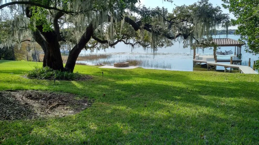 Top-rated yard maintenance for homes in Oakland, FL by Grimes Conservation Group