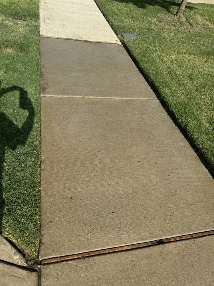 Reliable garden landscaping for residential properties across Lake Dallas, TX - Grimy Paws Pressure Washing & Outdoor Services