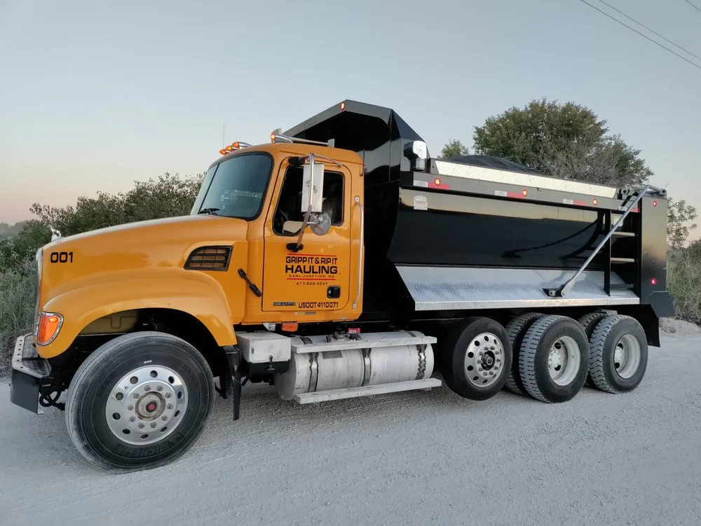 Affordable yard maintenance in Carl Junction, MO by Gripp It & Rip It Hauling