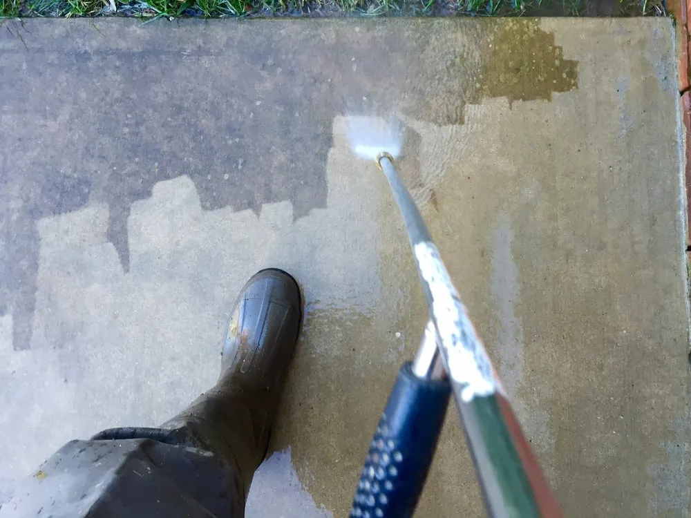 Top-rated lawn mowing service for residential properties in Nixa, MO by GRIZ Home & Yard Improvements