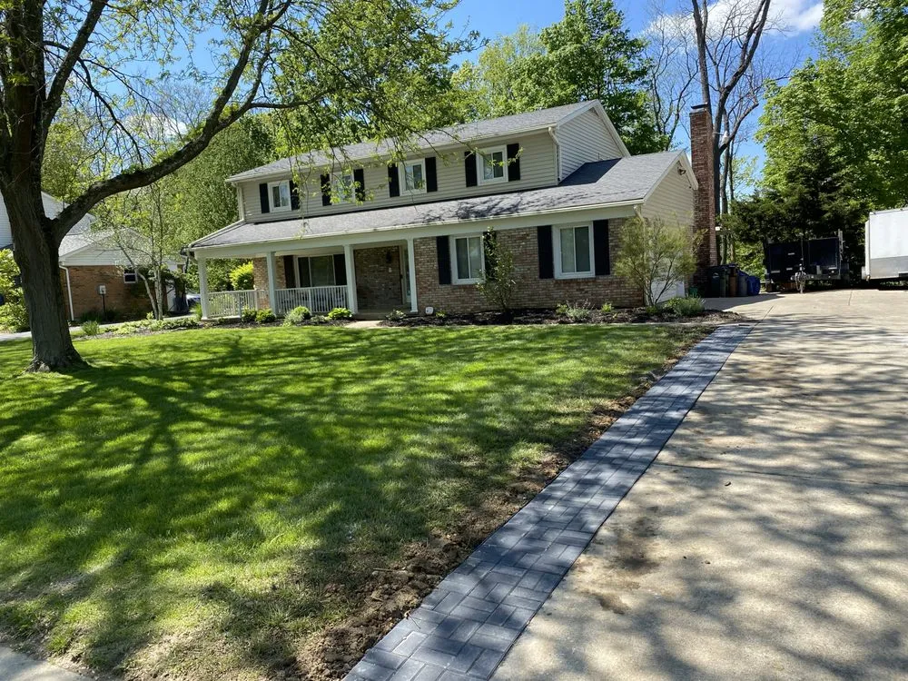 Professional yard cleanup service in Cincinnati, OH by Grizscapes