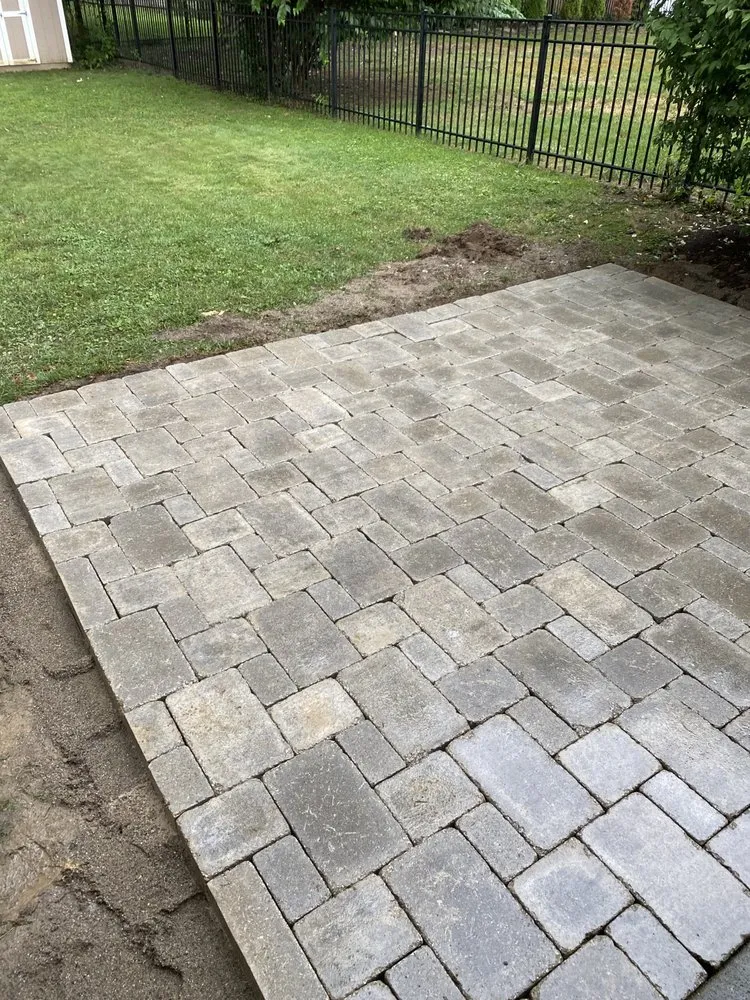 Local landscape installation for beautiful yards in Cincinnati, OH by Grizscapes