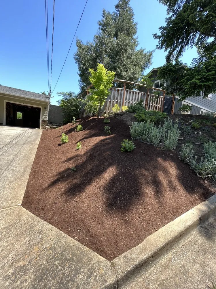 Expert outdoor landscaping in Medford, OR - Grizzle’s Landscaping