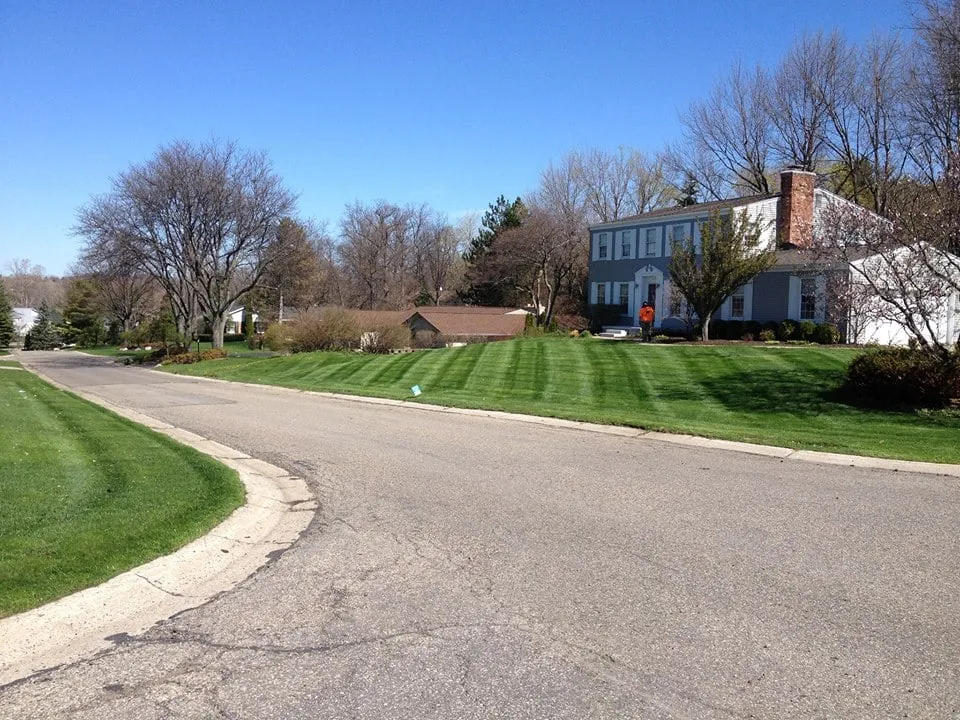 Top-rated landscaping services experts serving Saint Clair Shores, MI - Grizzly Executive Landscaping Services LLC