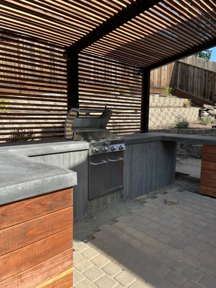 Custom landscaping services for homes across Lake Elsinore, CA - Grizzly Landscape