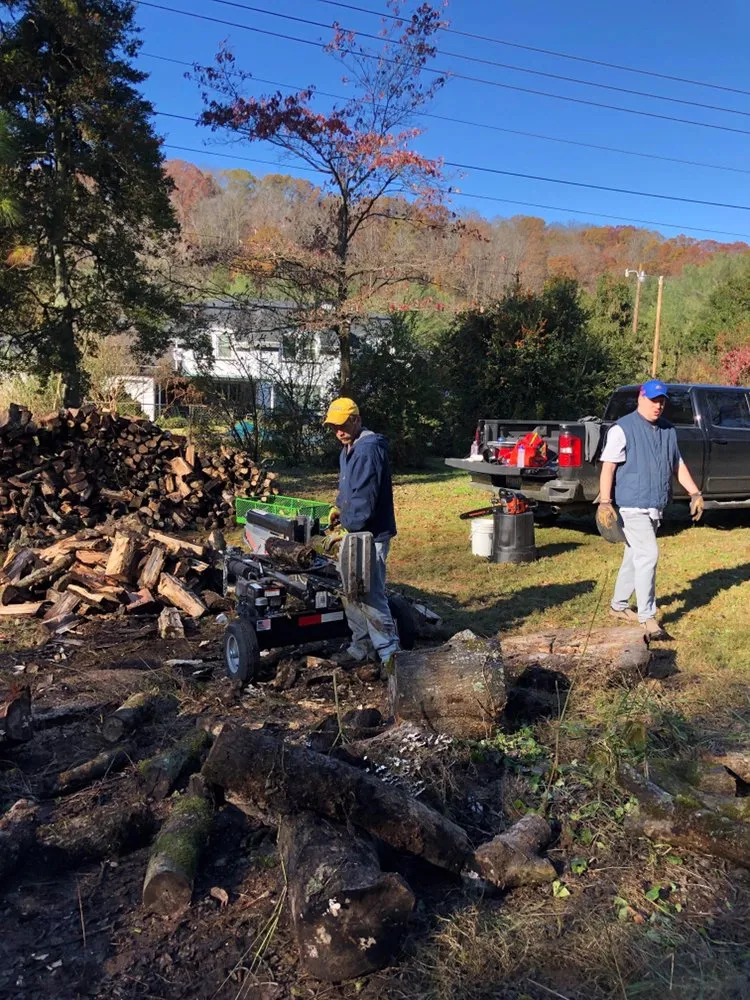 Top-rated garden landscaping in Cosby, TN - Grizzly Lawn Care