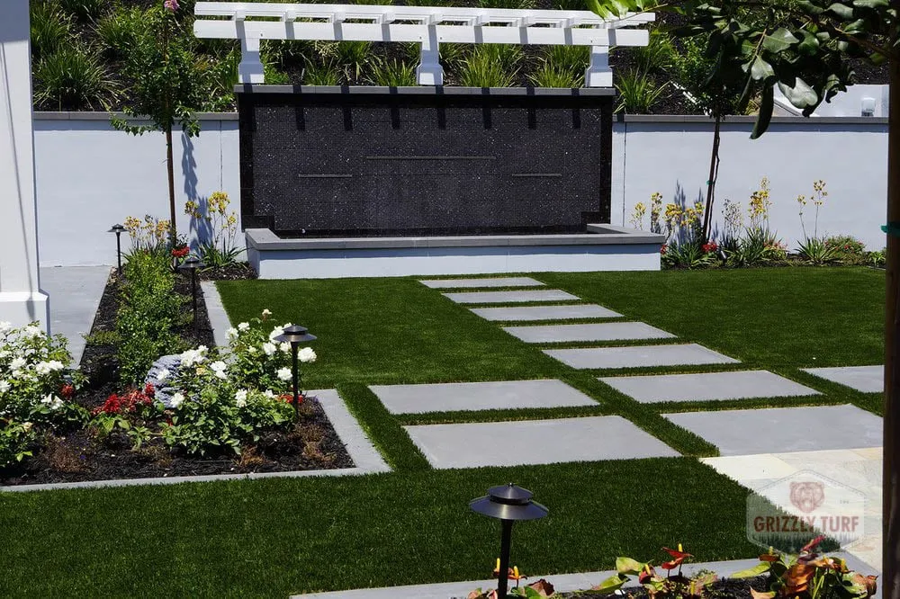 Expert yard cleanup service experts serving Orange, CA - Grizzly Outdoor