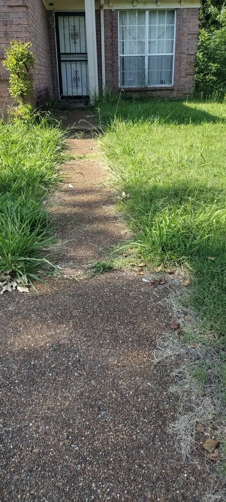 Reliable lawn care service experts serving Bartlett, TN - GRL Landscaping