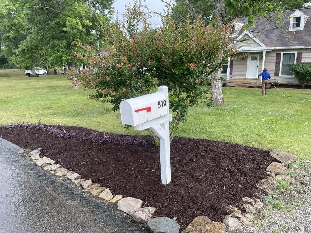 Expert residential landscaping in Smyrna, TN by Groom Tennessee Landscaping