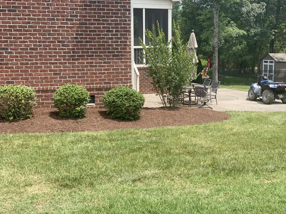 Trusted lawn care service experts serving Smyrna, TN - Groom Tennessee Landscaping