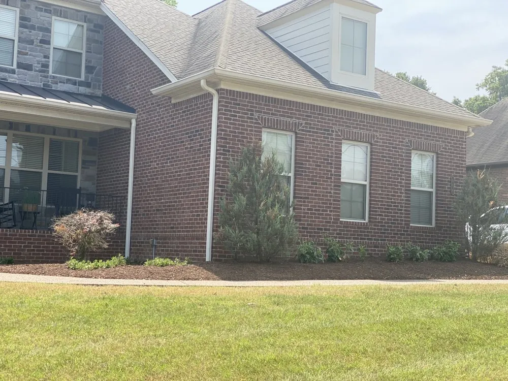 Professional garden landscaping in Smyrna, TN - Groom Tennessee Landscaping