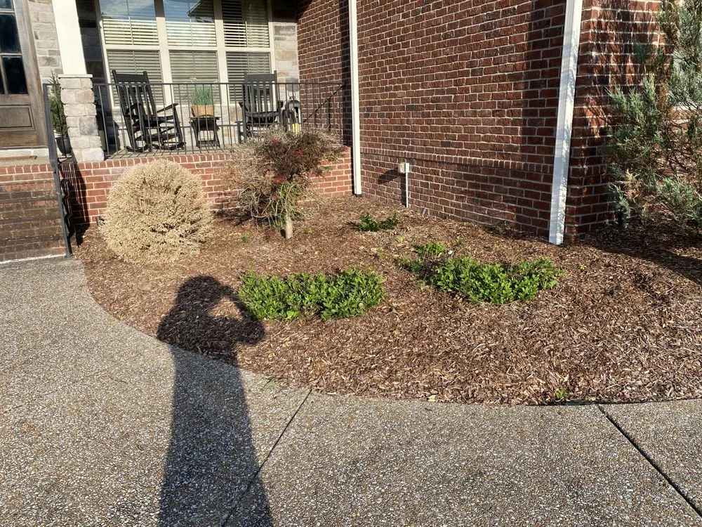 Trusted lawn mowing service experts serving Smyrna, TN - Groom Tennessee Landscaping