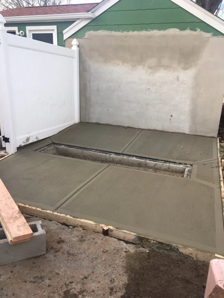 Local outdoor landscaping in Teaneck, NJ - Groot's Landscaping & Construction