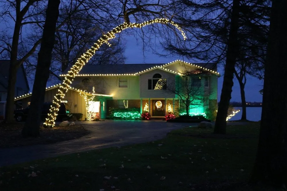 Custom landscape design experts serving Wyandotte, MI - Grosse Ile Lawn Sprinkler & Fertilizing