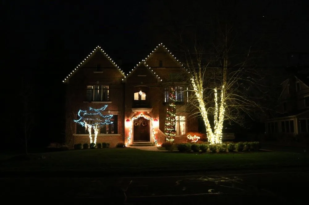 Expert residential landscaping experts serving Wyandotte, MI - Grosse Ile Lawn Sprinkler & Fertilizing