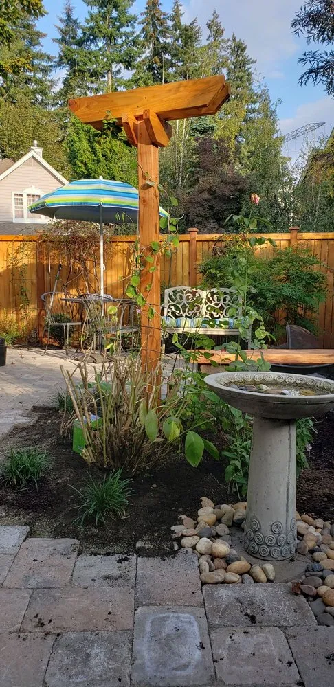 Custom residential landscaping for year-round maintenance in Kirkland, WA by Grotes Garden Design