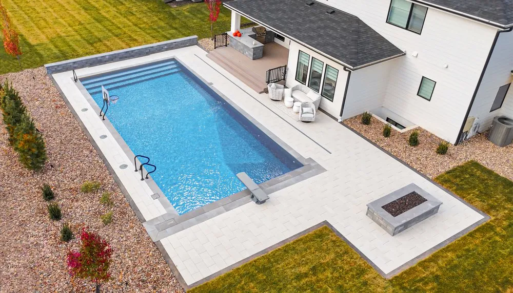 Custom yard maintenance experts serving Waterloo, NE - Ground Builders