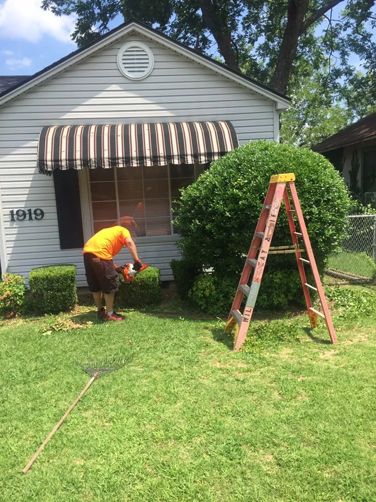 Expert yard maintenance in Lavaca, AR by Ground Control
