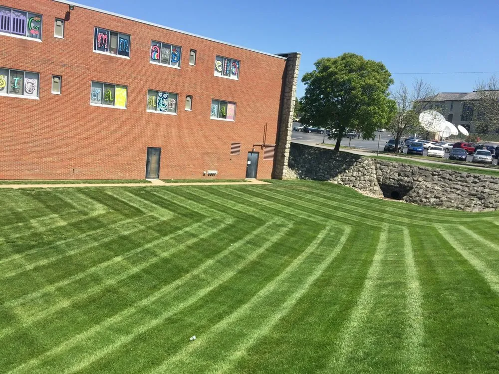 Custom landscape installation in Nelson, MO by Ground Control