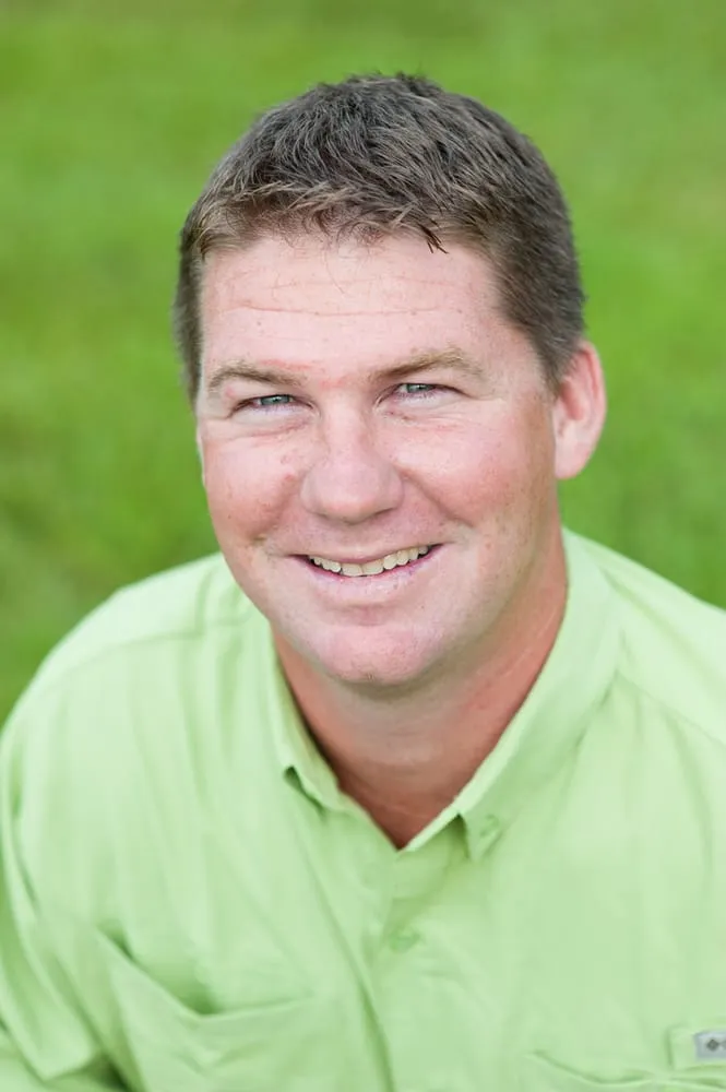 Local yard cleanup service for residential properties in Newberry, FL by Ground Control