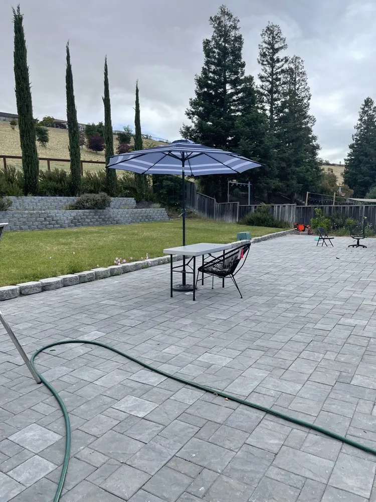 Local yard maintenance for homes in Hayward, CA by Ground Crystal