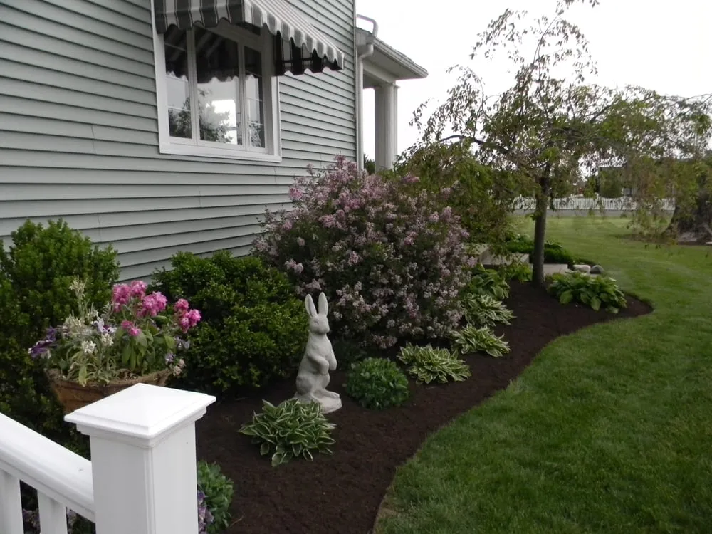 Top-rated yard cleanup service in Muncie, IN by Ground Effects Landscape and Design