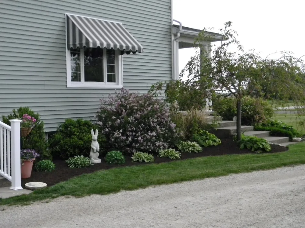 Affordable outdoor landscaping experts serving Muncie, IN - Ground Effects Landscape and Design