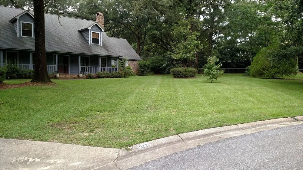 Custom landscape installation experts serving Milton, FL - Ground Effects Lawn and Landscapes