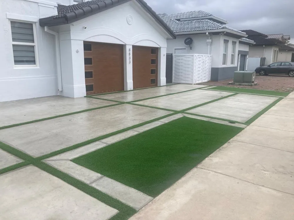 Custom yard maintenance in Miami Lakes, FL by Ground Experts