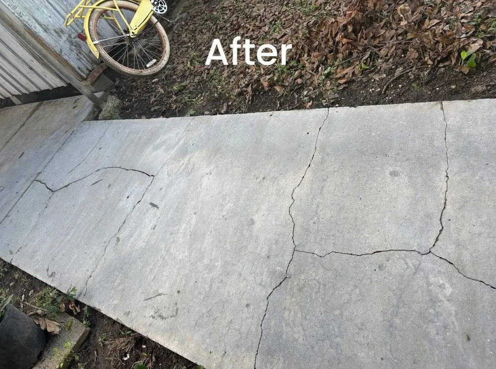 Custom lawn mowing service for residential properties across Thibodaux, LA - Ground Level Maintenance