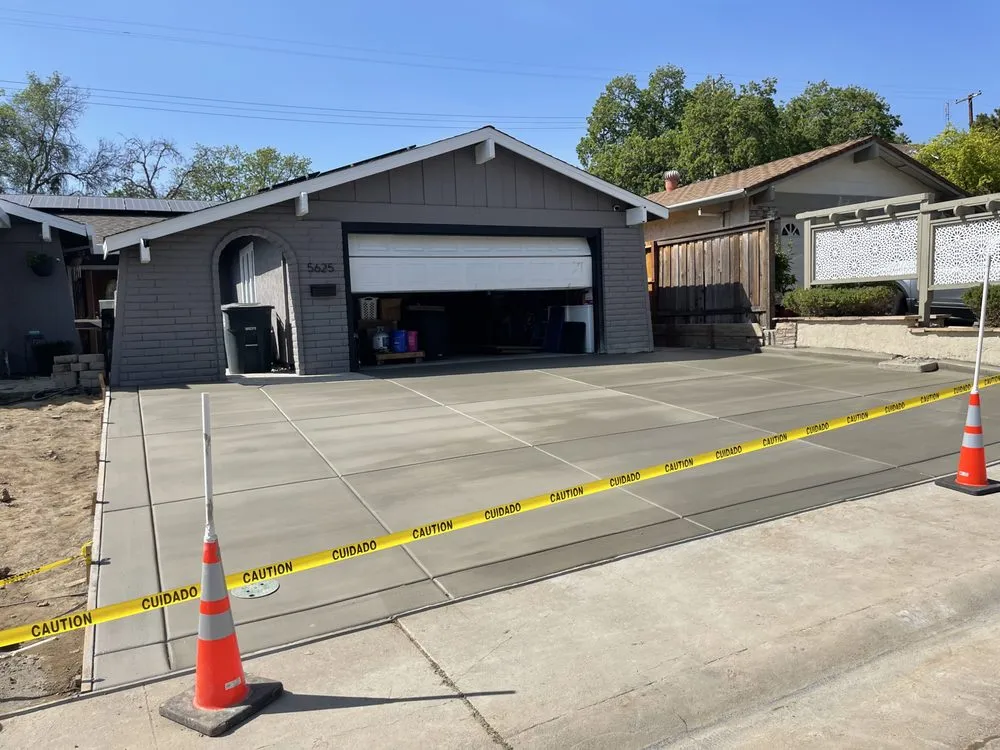 Reliable lawn mowing service experts serving Rio Linda, CA - Ground Works Landscaping