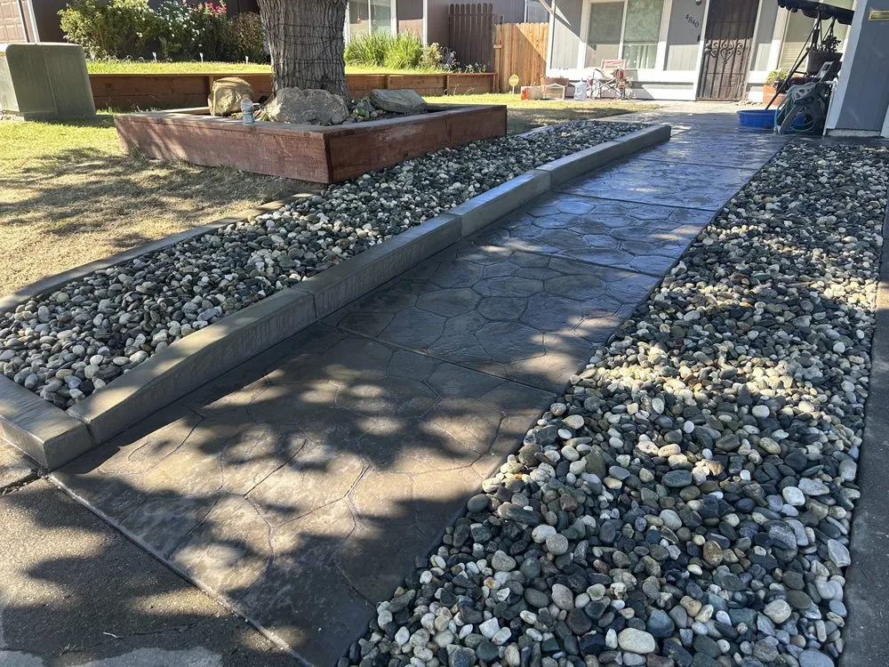 Top-rated garden landscaping with custom design in Rio Linda, CA by Ground Works Landscaping