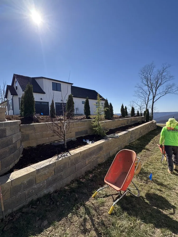 Trusted yard maintenance in Lafayette, GA - Ground Xperts